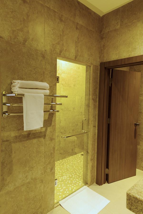 Np Hotel Y Suites Guayaquil Zewnętrze zdjęcie